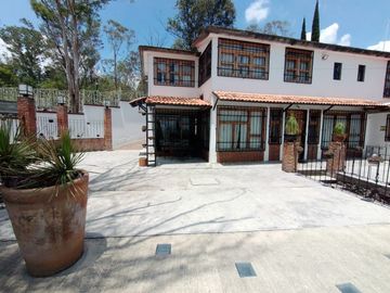 Casa en venta zona de Los Fuertes a un lado del WTC Puebla