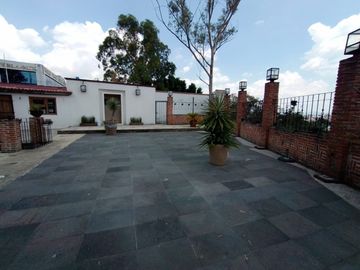 Casa en venta zona de Los Fuertes a un lado del WTC Puebla