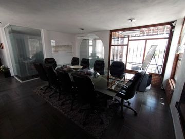 Casa en venta zona de Los Fuertes a un lado del WTC Puebla