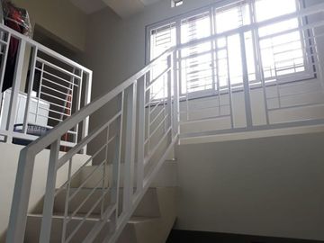 Rumah nyaman @di Cisaranten full Furnised Dekat ke Kawasan Arcamanik, Antapani dan Soekarno Hatta