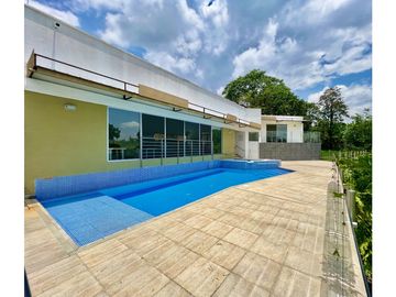 VENTA CASA CAMPESTRE UN SOLO NIVEL. EXCELENTE ESTADO