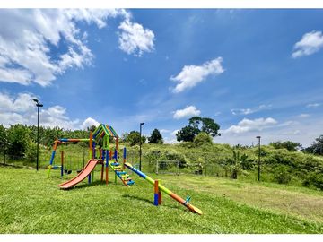 VENTA CASA CAMPESTRE UN SOLO NIVEL. EXCELENTE ESTADO