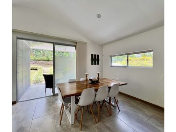 VENTA CASA CAMPESTRE UN SOLO NIVEL. EXCELENTE ESTADO