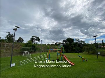 VENTA CASA CAMPESTRE UN SOLO NIVEL. EXCELENTE ESTADO