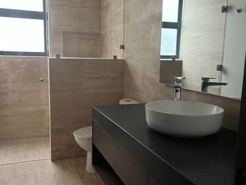 Hermosa Residencia en Privada Yucatan Country Club Merida, Yuc