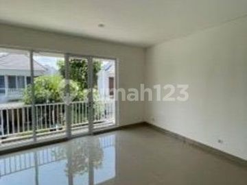 Rumah 2 Lantai di Pusat Gading Serpong Dekat Akses BSD