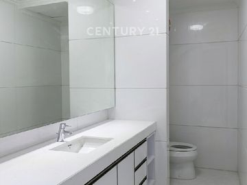Apartement Exclusive Di Pantai Utara Jakarta Dengan Private Lift