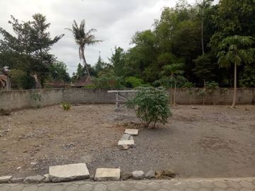 Dilingkungan aman dan nyaman Tanah dijual 15 menit ke Lapangan Paskhas Berbah
