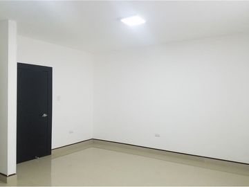 Consultorio médico de alquiler en Manta zona sur