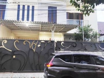 RUMAH SUTOREJO PRIMA Minimalis, Siap Huni, Furnish Row 2 Mobil