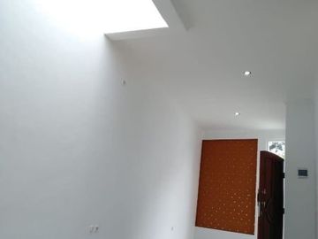 rumah cantik 2 lantai di kamarung citeureup kota cimahi