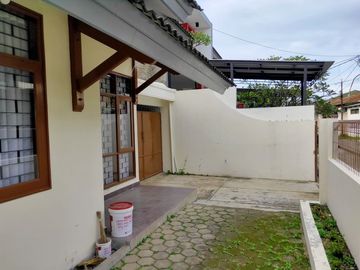 rumah 1,5 lantai murah bagus cantik Kopo permai Bandung