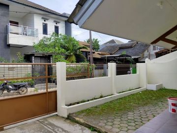 rumah 1,5 lantai murah bagus cantik Kopo permai Bandung