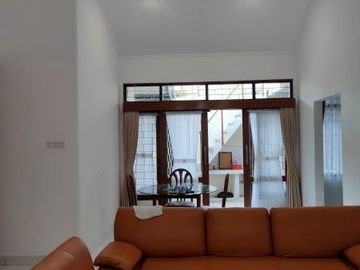 rumah 1,5 lantai murah bagus cantik Kopo permai Bandung