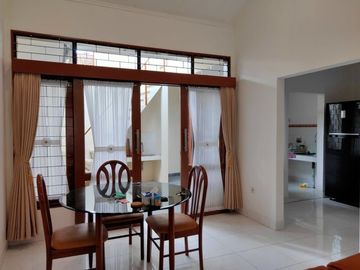 rumah 1,5 lantai murah bagus cantik Kopo permai Bandung