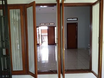 Di Sewakan Rumah Siap Huni 3 Kamar di Pasirkaliki Bandung