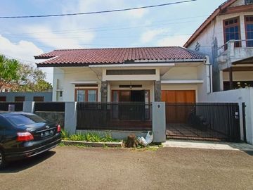 Di Sewakan Rumah Siap Huni 3 Kamar di Pasirkaliki Bandung