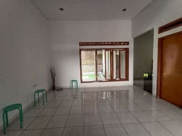 Di Sewakan Rumah Siap Huni 3 Kamar di Pasirkaliki Bandung