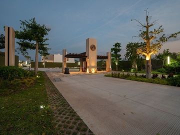 Townhouse en Venta en Privada Macora en Cholul, Mérida.