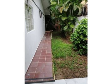 CASA EN VENTA EN OBARRIO - SEMICOMERCIAL