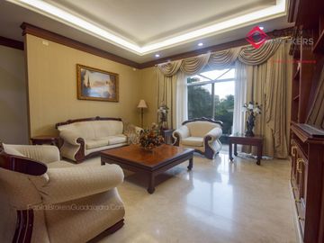 Casa en Venta Dentro de Coto Zapopan Lujo Zona Andares