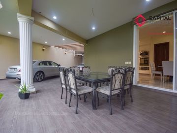 Casa en Venta Dentro de Coto Zapopan Lujo Zona Andares