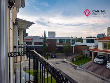 Casa en Venta Dentro de Coto Zapopan Lujo Zona Andares