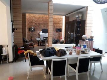 Rumah Gegerkalong Dekat Pondok Hijau, Parahyangan Rumah Villa Bandung