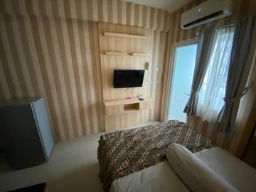 Apartemen green pramuka bulanan full furnish dan wifi ready