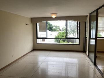 apartamento en venta en riomar. Cod V103166