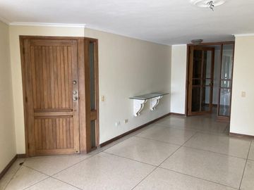 apartamento en venta en riomar. Cod V103166