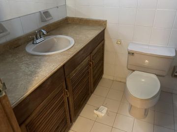 apartamento en venta en riomar. Cod V103166