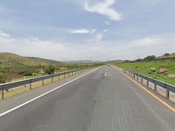 7 Hectareas de Predio rústico cerril, sobre carretera, 450 pesos por m2, carrete