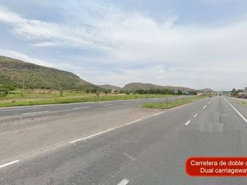 7 Hectareas de Predio rústico cerril, sobre carretera, 450 pesos por m2, carrete