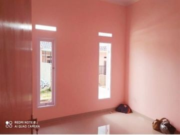 Rumah Baru 1 Lnt, LT 59 m&sup2;, Rp 466 Juta, di Cipayung, Depok.