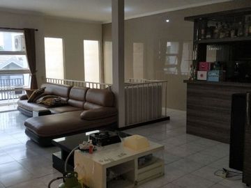 Rumah Full Furnish Dijual Babatan Mukti Wiyung Surabaya *HN