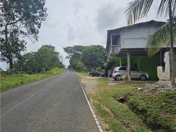 Se Vende Terreno Comercial de 233mt2 en Colón