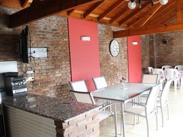 Chalet en venta en Castelar Sur