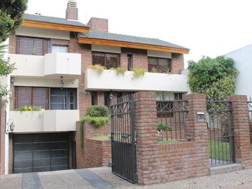Chalet en venta en Castelar Sur