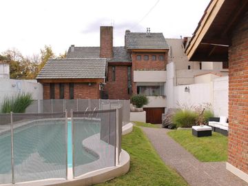 Chalet en venta en Castelar Sur