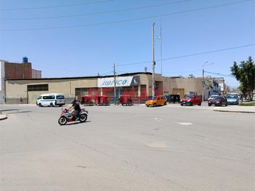 ¡OPORTUNIDAD ÚNICA EN EL MEJOR PUNTO COMERCIAL DE LA CIUDAD!

¡Impulsa tu negocio en el corazón de la ciudad! Te presentamos este amplio local comer