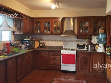 Venta Casa En Castelar Norte 4 amb Con Pileta