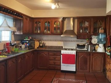 Venta Casa En Castelar Norte 4 amb Con Pileta