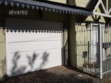 Venta Casa En Castelar Norte 4 amb Con Pileta