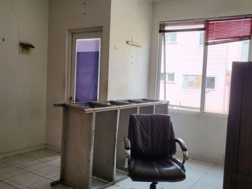 Disewakan Ruko Golden 8 Blok A Gading Serpong Tangerang Area Ramai Strategis