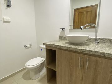 consultorio en arriendo/venta en el porvenir. Cod A93641