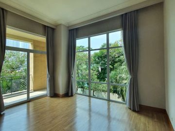 DIJUAL APARTEMEN THE PAKUBUWONO RESIDENCES 548sqm 2 STOREY TOWNHOUSE