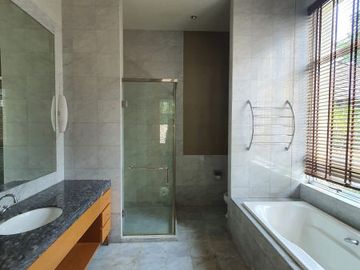 DIJUAL APARTEMEN THE PAKUBUWONO RESIDENCES 548sqm 2 STOREY TOWNHOUSE