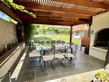 Casa en Venta en Otoñal / Quebrada Honda