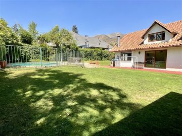 Casa en Venta en Otoñal / Quebrada Honda
